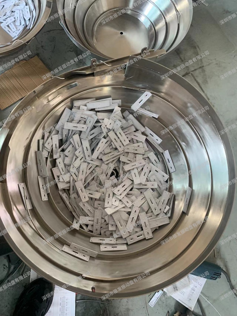 抗原检测卡振动盘